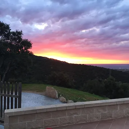 Prázdninový dům Gemuetliches Mit Pool Und Meerblick *